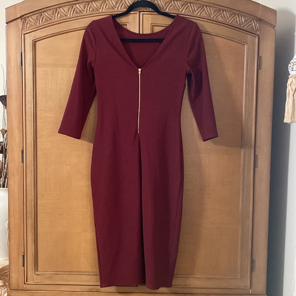 Express Dress - Picture 2 of 5